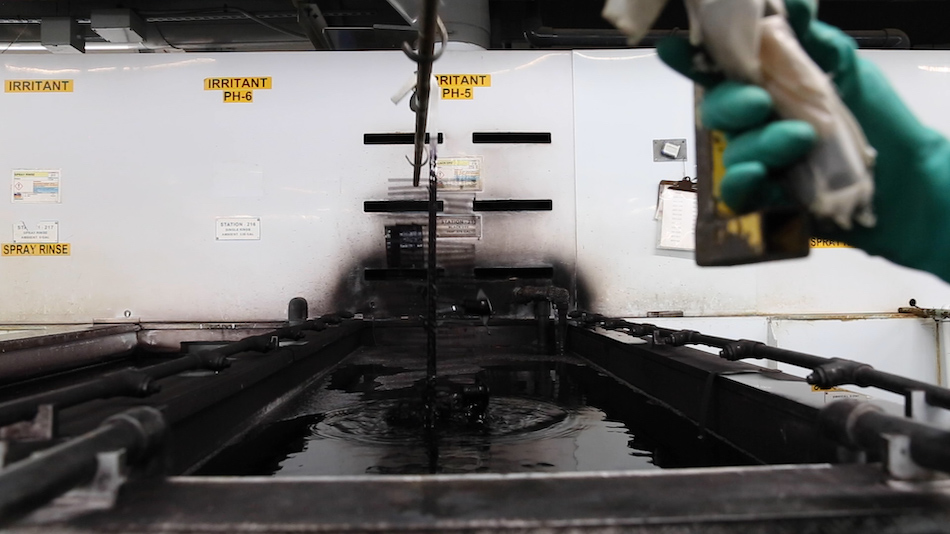 dye bath during anodizing process