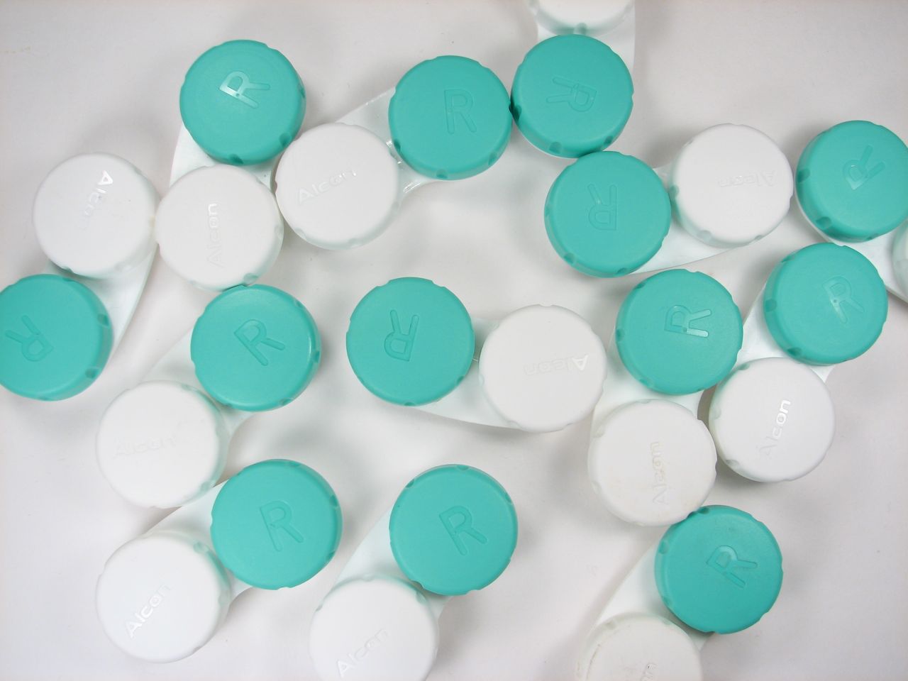 contact cases, made of plastic using injection molding